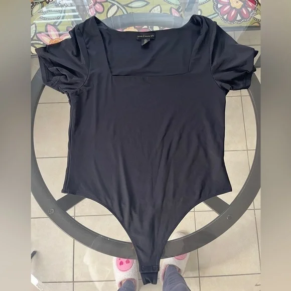 House of Harlow Fitted Square neck body suit shirt sleeves black size large - Picture 11 of 15